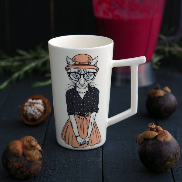 Ръчно изработена порцеланова чаша Art.E Handmade - Chick Cat