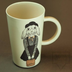 Ръчно изработена порцеланова чаша Art.E Handmade - Hipster Bunny