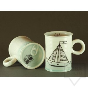 Ръчно изработена порцеланова чаша тип консерва Art.E Handmade - Boat