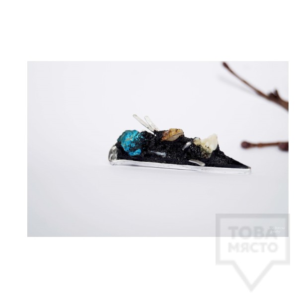 Ръчно изработена брошка Asia Petrova - хризокола и опализирано дърво