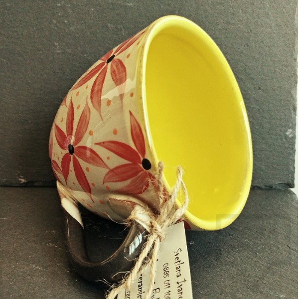 Ръчно изработена керамична чаша CeramicsS - Алени цветя