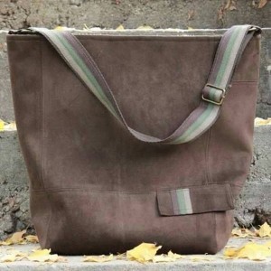 Голяма дамска чанта DARаD - coffee velvet