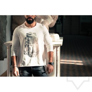 Ръчно рисувана мъжка блуза EGO - Коринтски капител колона