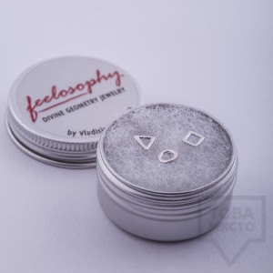 Сребърни малки обеци Feelosophy - кръг