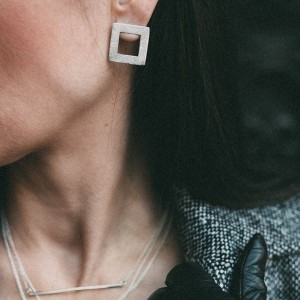 Сребърни обеци Feelosophy - bold квадрат