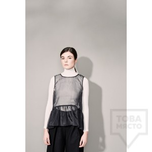 Копринен топ GARDEROB - Black Fog