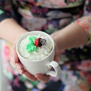 Ръчно изработена свещ Gancini - pure love