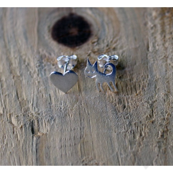 Сребърни обеци Gargorock - сърце и коте