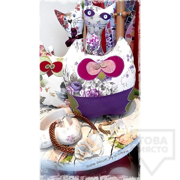 Ръчно изработена декоративна възглавница I.Clothing - силует бухал