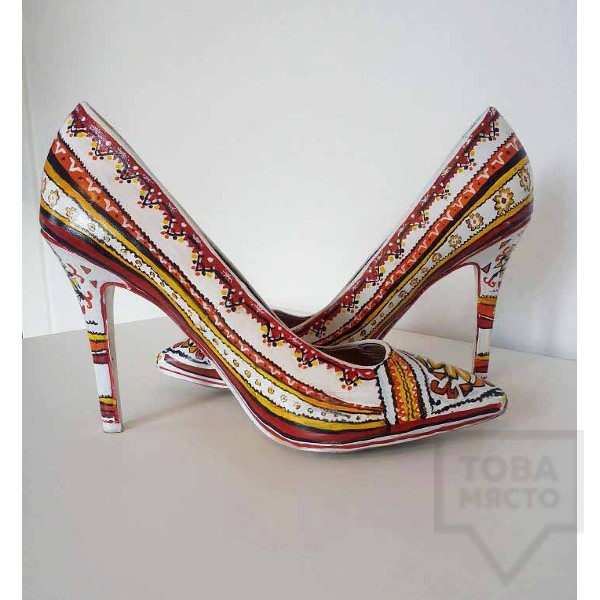 Дизайнерски дамски обувки Kareez Art Line - Народни шевици
