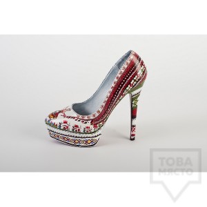 Дизайнерски дамски обувки Kareez Art Line - Носия