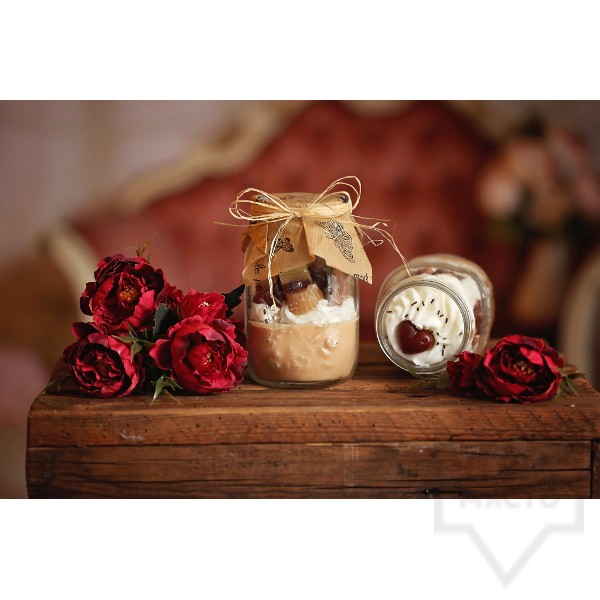 Ръчно изработена свещ KIndy Candles - буркан