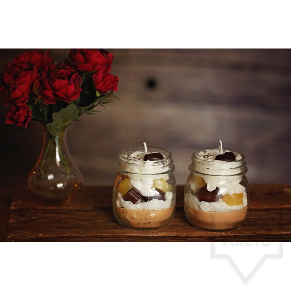 Ръчно изработена свещ KIndy Candles - карамелени бомби