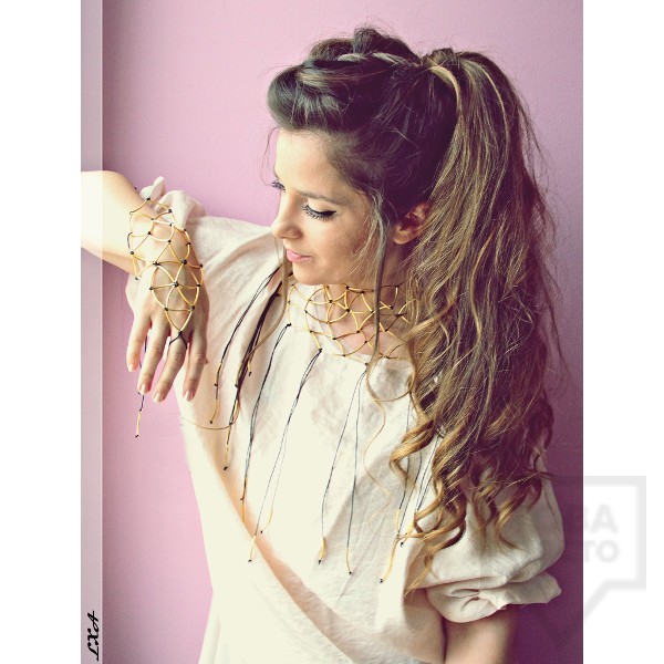 Ръчно изработена гривна LXA - sunsutra