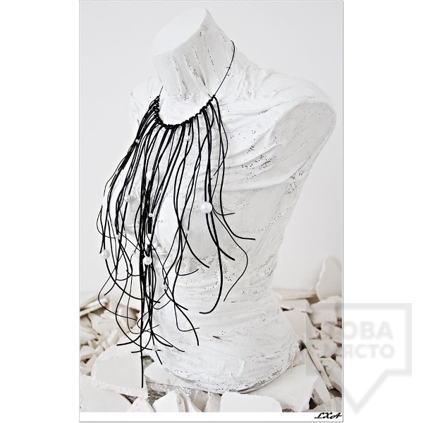 Дизайнерско колие LXA - Leather Pearls