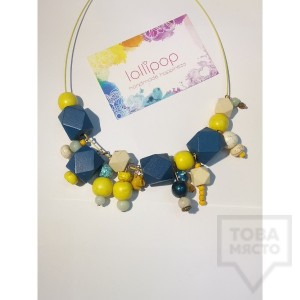 Ръчно изработено колие Lollipop - дървени топчета и висулки - жълто и синьо