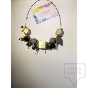 Ръчно изработено колие Lollipop - дървени топчета и висулки - златно и сребърно