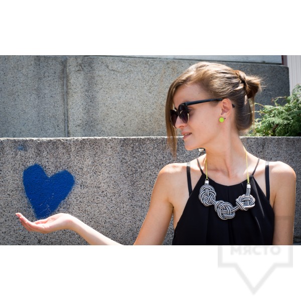 Ръчно изработено колие Lollipop - въже с панделка - черно и бяло