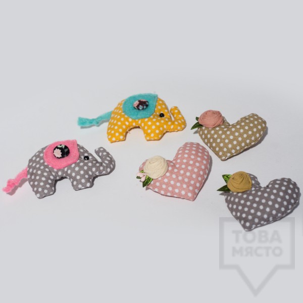 Ръчно изработена брошка Marieta