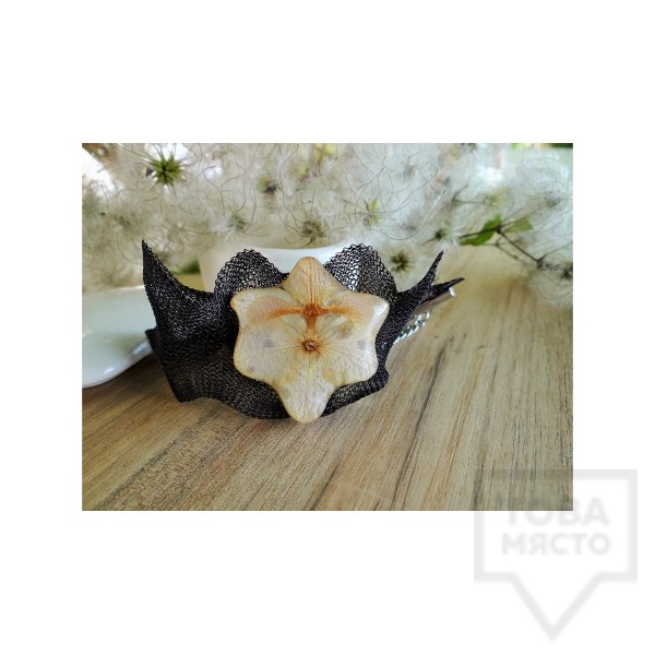 Дизайнерска гривна Megan Flower - орхидея