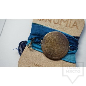 Ръчно изработена гривнa Numia - Air