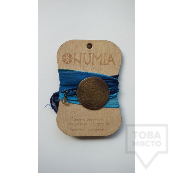 Ръчно изработена гривнa Numia - Air