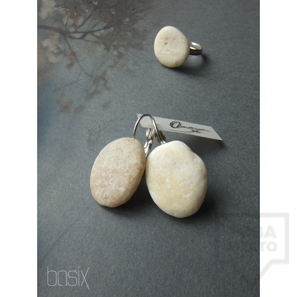 Висящи обеци Omaya - бежов камък