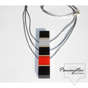 Дизайнерско колие Panayotov Handmade - red cubes