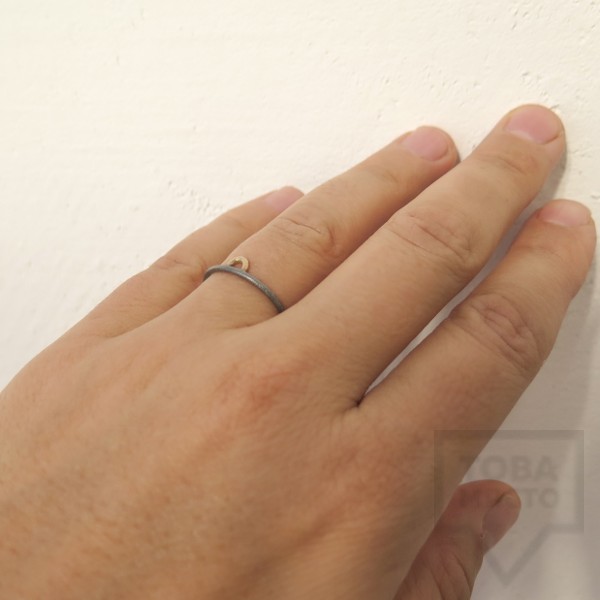 Сребърен пръстен Pin - със златен елемент 3 оксидиран