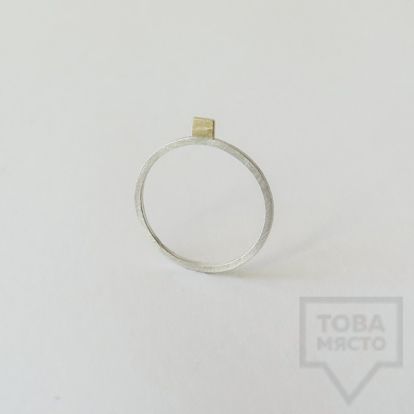 Сребърен пръстен Pin - със златен елемент 4 сребрист