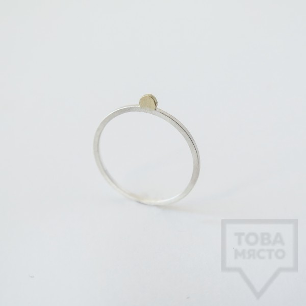 Сребърен пръстен Pin - със златен елемент 5 сребрист