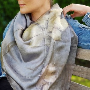 Копринен шал The Bucket-Silver Forest