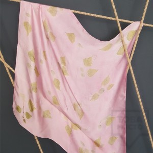 Копринено фишу The Bucket-Rosie