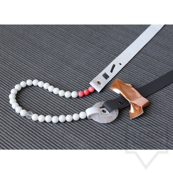 Ръчно изработено колие Vyara Tzeneva Jewellery - single white with elements