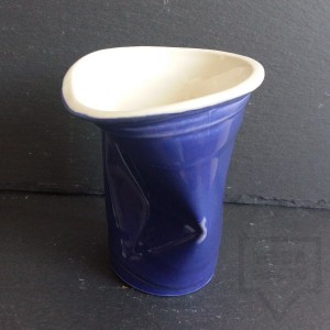 Ръчно изработена порцеланова чаша Korchev Design Studio - small blue cup