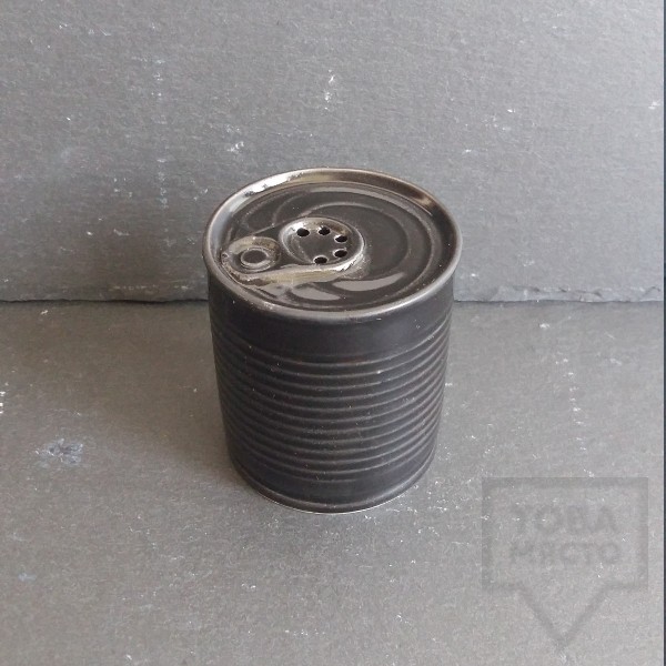 Ръчно изработена порцеланова солница - консерва - Korchev Design Studio - black