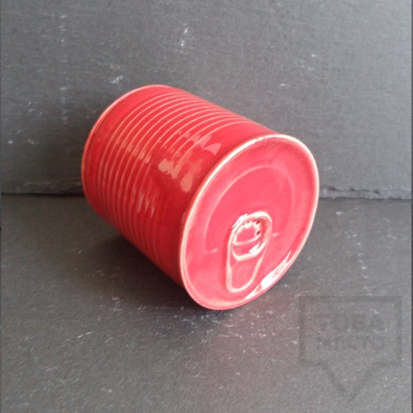 Ръчно изработена порцеланова солница - консерва - Korchev Design Studio - red