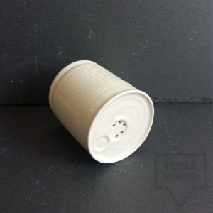 Ръчно изработена порцеланова солница - консерва - Korchev Design Studio - white