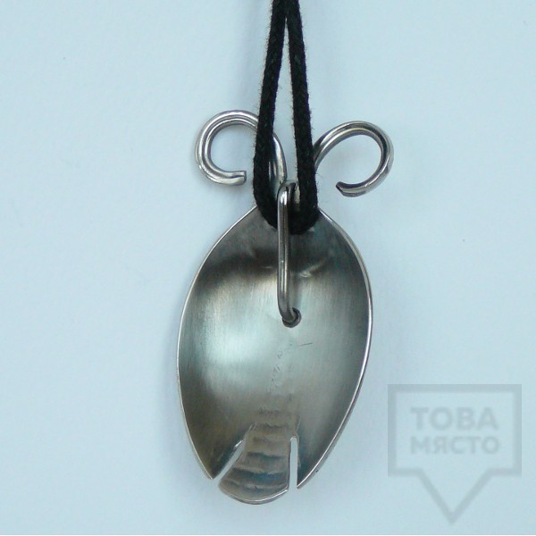 Ръчно изработен медальон Krasi&Iv - калинка