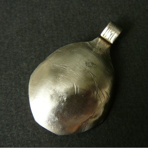 РЪЧНО ИЗРАБОТЕН МЕДАЛЬОН KRASI&IV - ПИРИТ