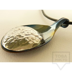 Ръчно изработен медальон Krasi&Iv - сълза