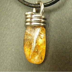 Ръчно изработен медальон Krasi&Iv  - цитрин