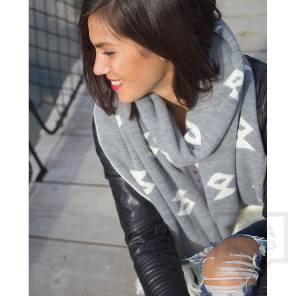 Дизайнерски зимен шал Shevitza- Chiprovtsi