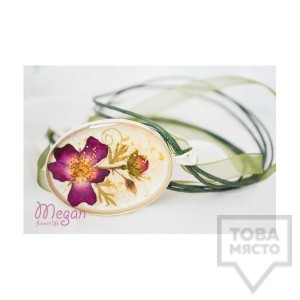 Дизайнерско колие MeganFlo - Композиция с роза