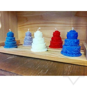 Ръчно изработена свещ От любов - торта