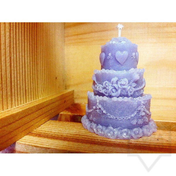 Ръчно изработена свещ От любов - торта