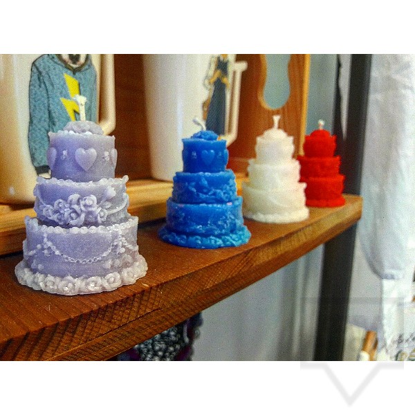 Ръчно изработена свещ От любов - торта